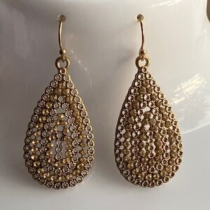 Elegant Gold Teardrop Earrings